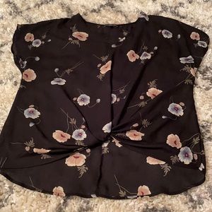 Light weight blouse with tie front